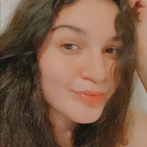 Meet your Posher, Luzero